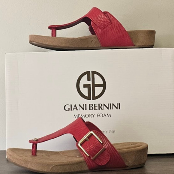Giani Bernini Shoes - GIANI BERNINI Women's Memory Foam River Sandals Size 6 Red Lizard   NWT